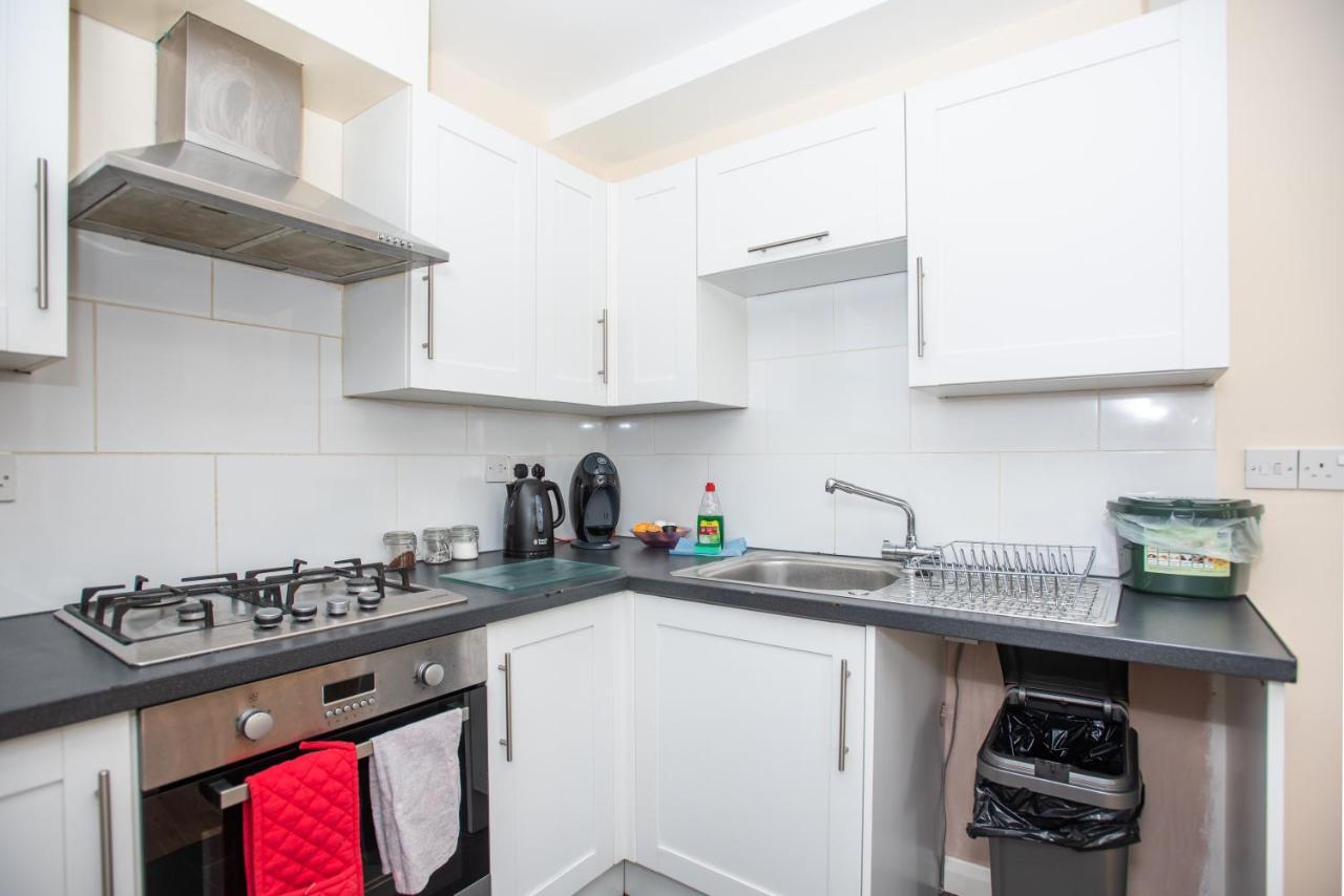 Cowley Spacious Flat With Parking, Oxford Eksteriør billede