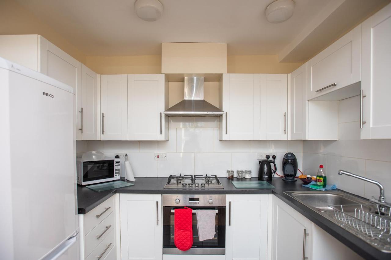 Cowley Spacious Flat With Parking, Oxford Eksteriør billede