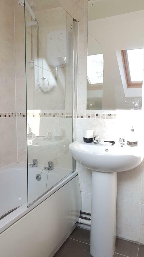Cowley Spacious Flat With Parking, Oxford Eksteriør billede